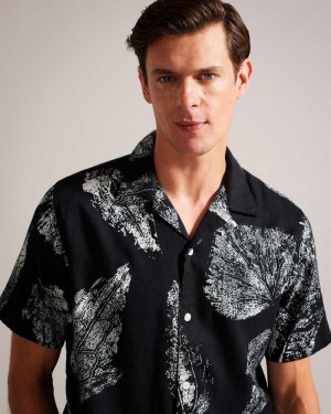 Black Ted Baker Rialto Photographic Leaf PrinT-Shirt | US0000974