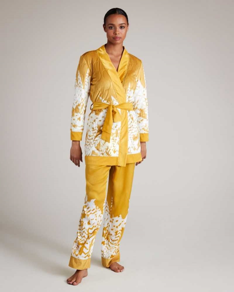 Yellow Ted Baker Hayleie Floral Quilted Robe | US0000464